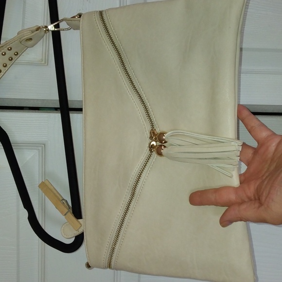 Temptation Italy beige envelope clutch purse NWoT - Picture 5 of 16
